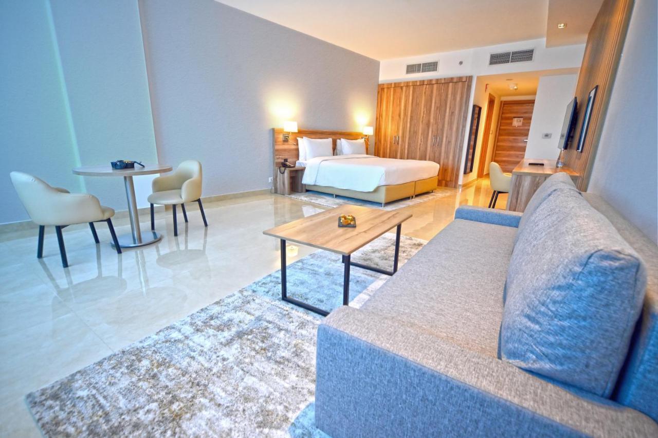Pyramisa Hotel Apartments Dubai Dış mekan fotoğraf