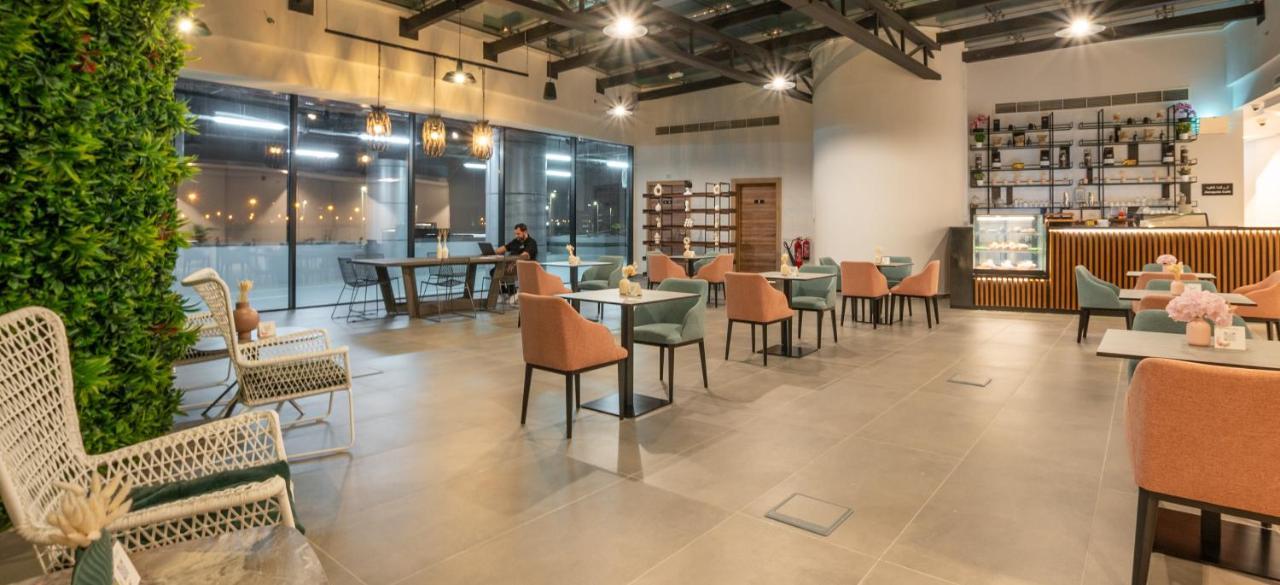 Pyramisa Hotel Apartments Dubai Dış mekan fotoğraf